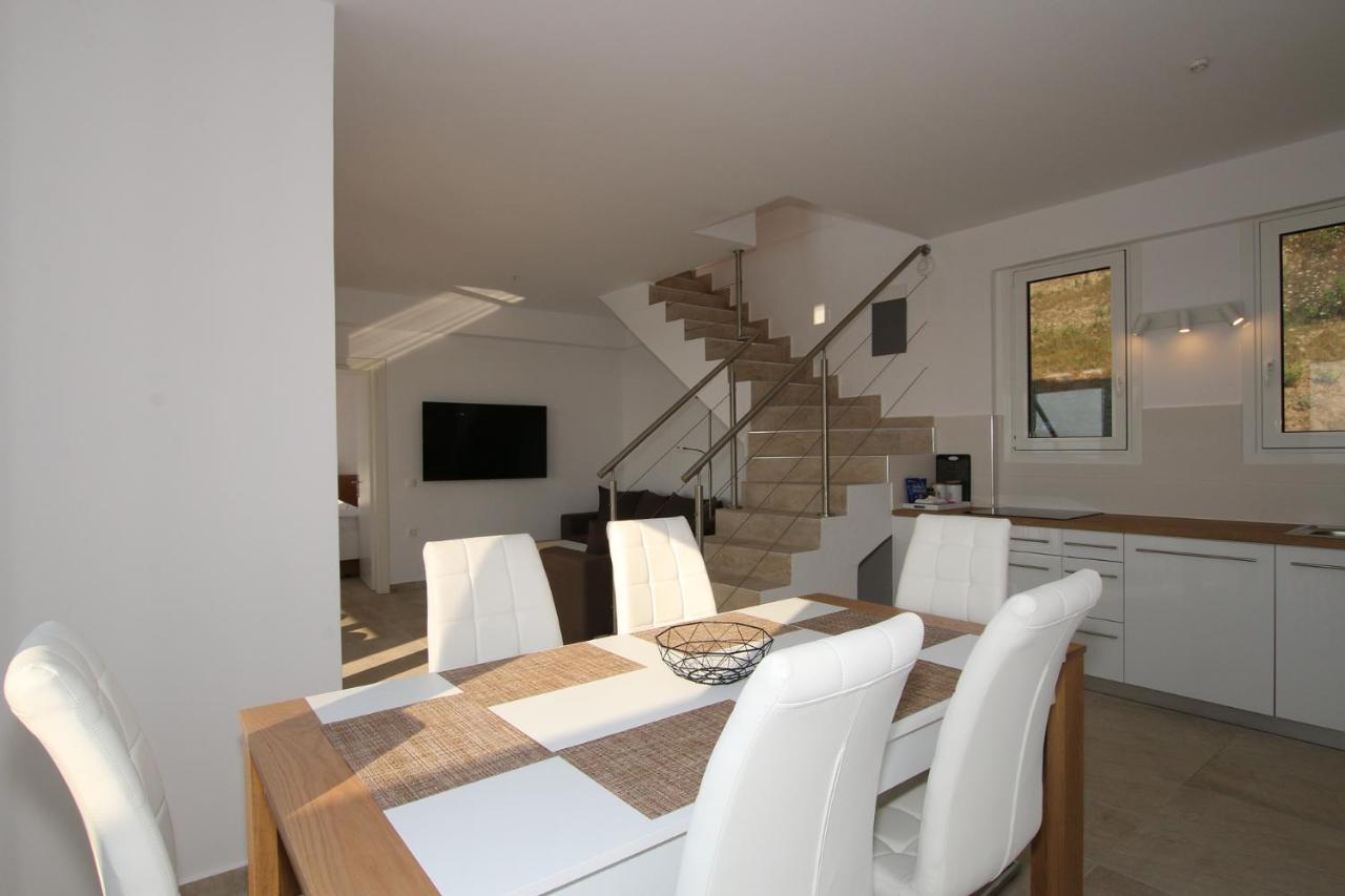 Sunset Sea View Villa 9 Afión المظهر الخارجي الصورة