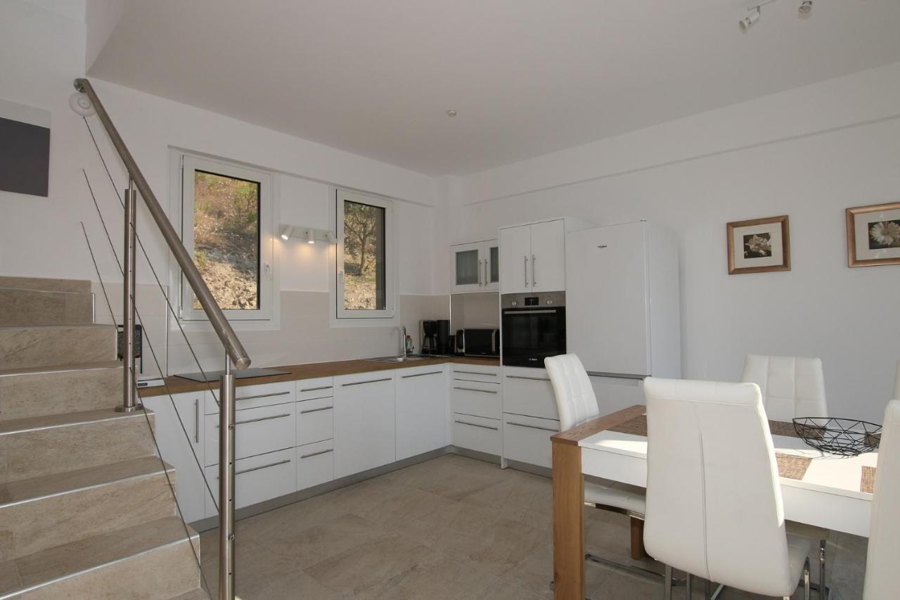 Sunset Sea View Villa 9 Afión المظهر الخارجي الصورة